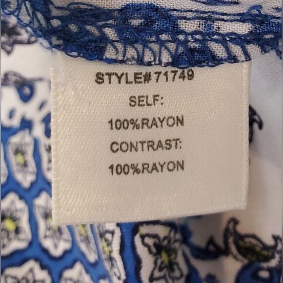 Skies Are Blue Sleeveless Romper Blue Teal White Patchwork Pom Pom Size Small - Picture 10 of 11